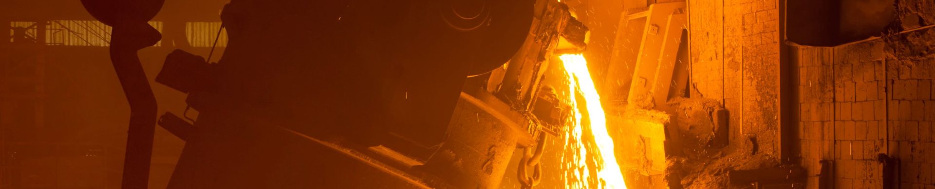 Ferro e aço: entenda qual é o melhor