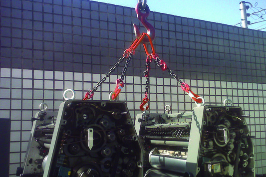 Olhal de suspensão segurando carga