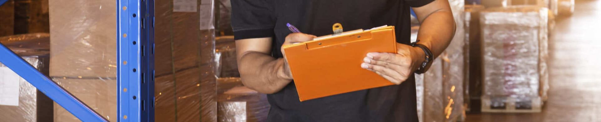 Quais os tipos de armazenagem e o que avaliar ao escolher o mais adequado para seu varejo?